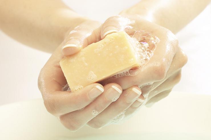Способы лечения грибка ногтей ног хозяйственным мылом