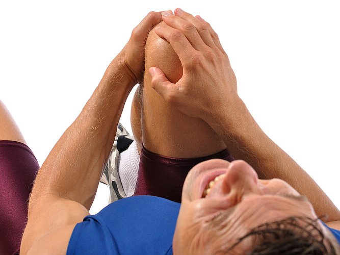 Причины ноющей боли в коленном суставе