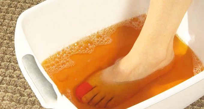 Ванночка для ног с йодным раствором