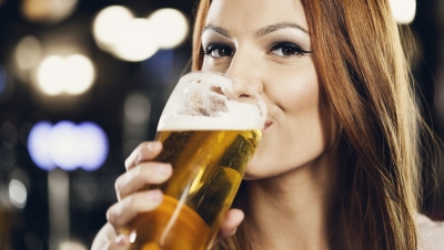 Тем, кто следит за фигурой и здоровьем: можно ли пить пиво после тренировки?