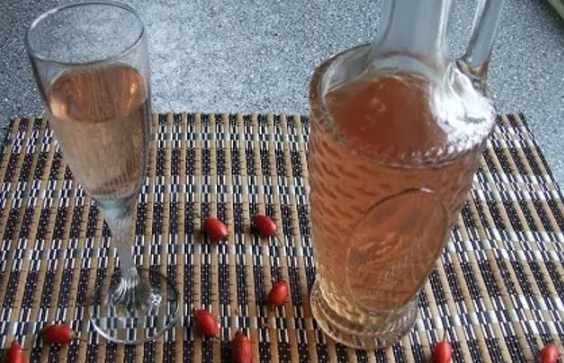 Вино из лепестков роз простой рецепт приготовления