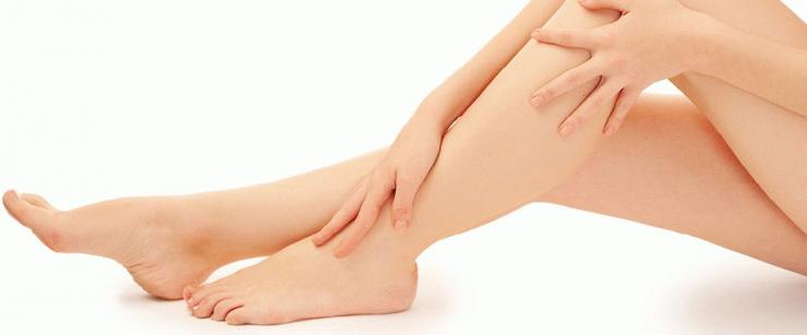 Причины и профилактика отеков ног перед менструацией
