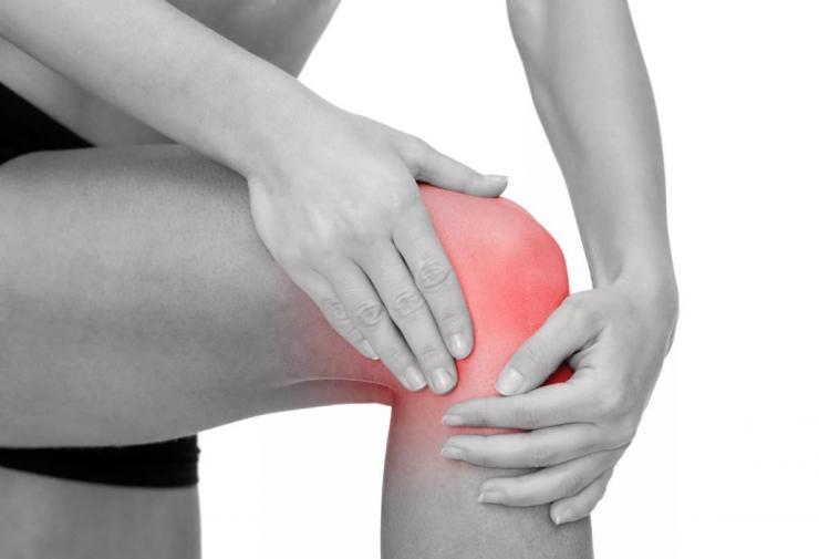 Причины ноющей боли в коленном суставе