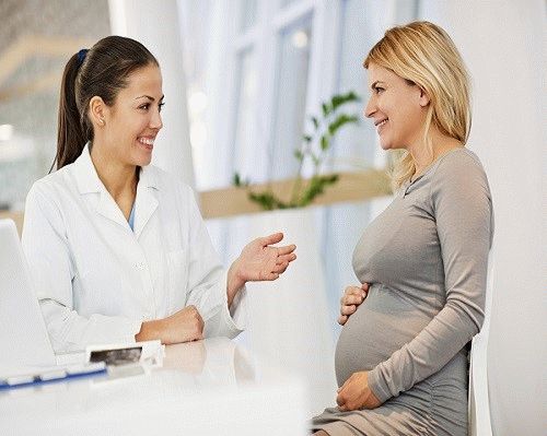 Почему болят бедра во время беременности?