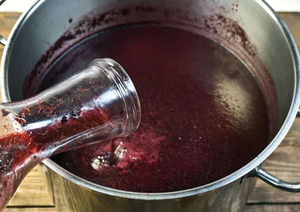 Сколько бродит вино примерная длительность ферментации винограда и других фруктов